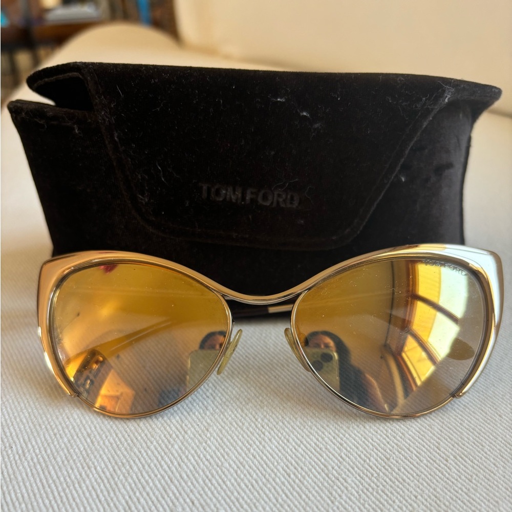 Tom Ford woman sunglasses. NEW!!